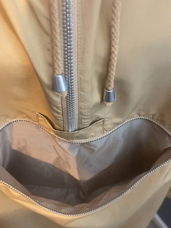 Pullover light satin Jacket - Picture 2 of 4